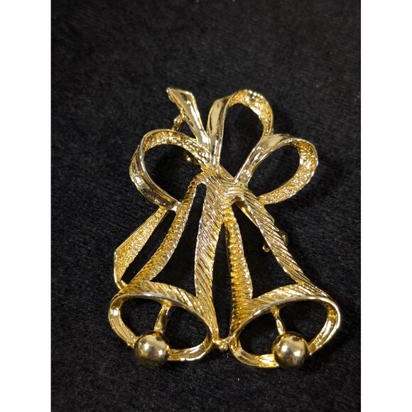 Vintage Christmas Bells Brooch Gold Tone Holiday Party - Picture 2 of 6